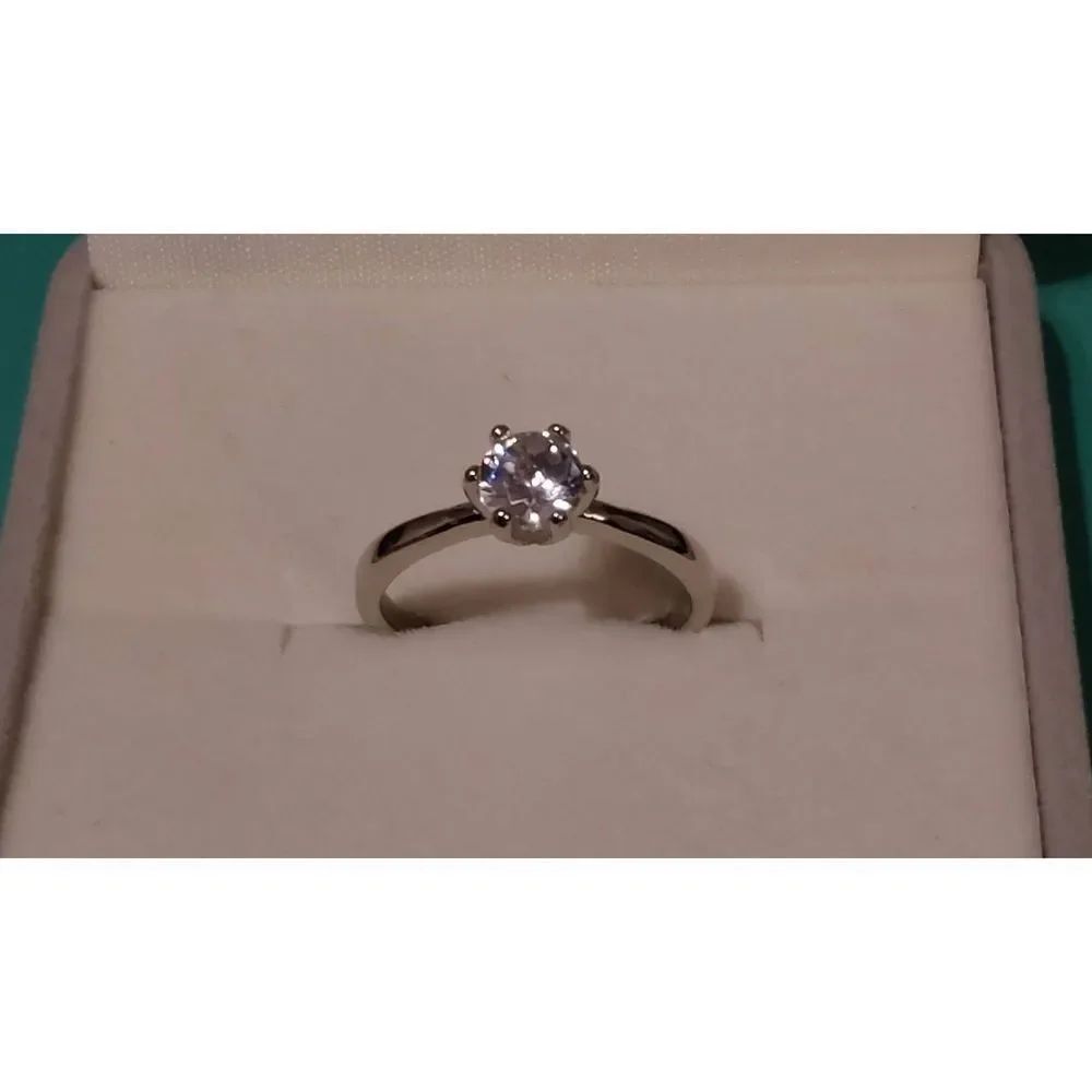 Gorgeous New 1 CT. Genuine Moissanite Solitaire Engagement Ring Sz 6~18KWGP